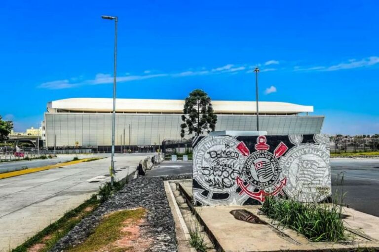 Inauguração da Arena Corinthians completa seis anos