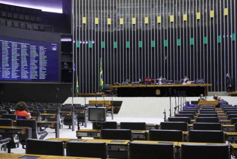 Câmara conclui votação de MP que autoriza sorteios na TV aberta