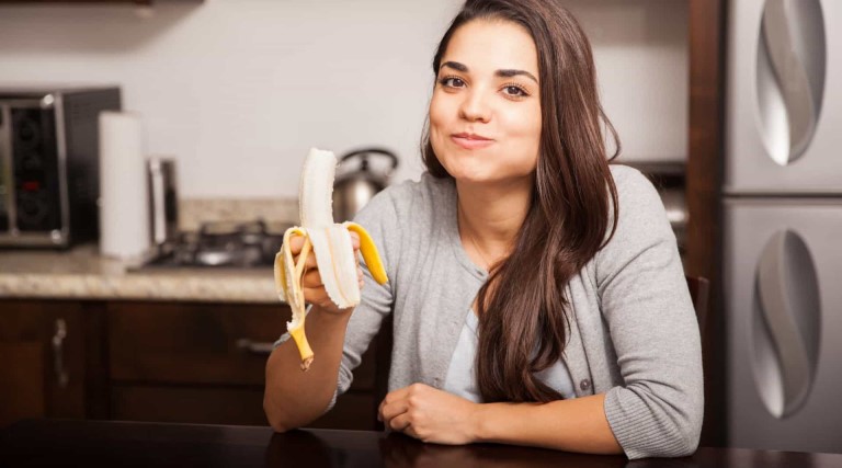 como as bananas melhoram a saude digestiva e promovem a perda de peso