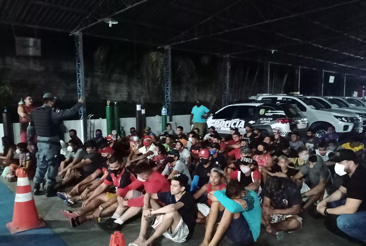 63-pessoas-foram-assistindo-jogo-entre-flamengo-e-palmeiras-em-bares-clandestinos-de-manaus
