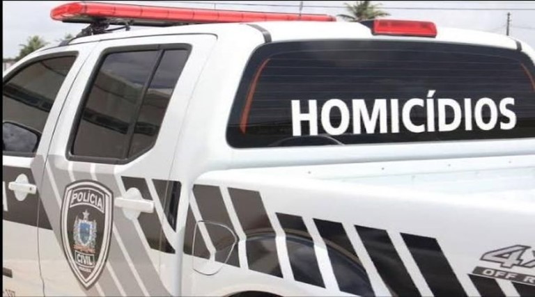 Homem mata comparsa com tiro acidental durante tentativa de assalto na Paraíba 1 homem mata comparsa com tiro acidental durante tentativa de assalto na paraiba