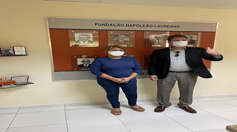 prefeitura de uirauna firma convenio com hospital napoleao laureano