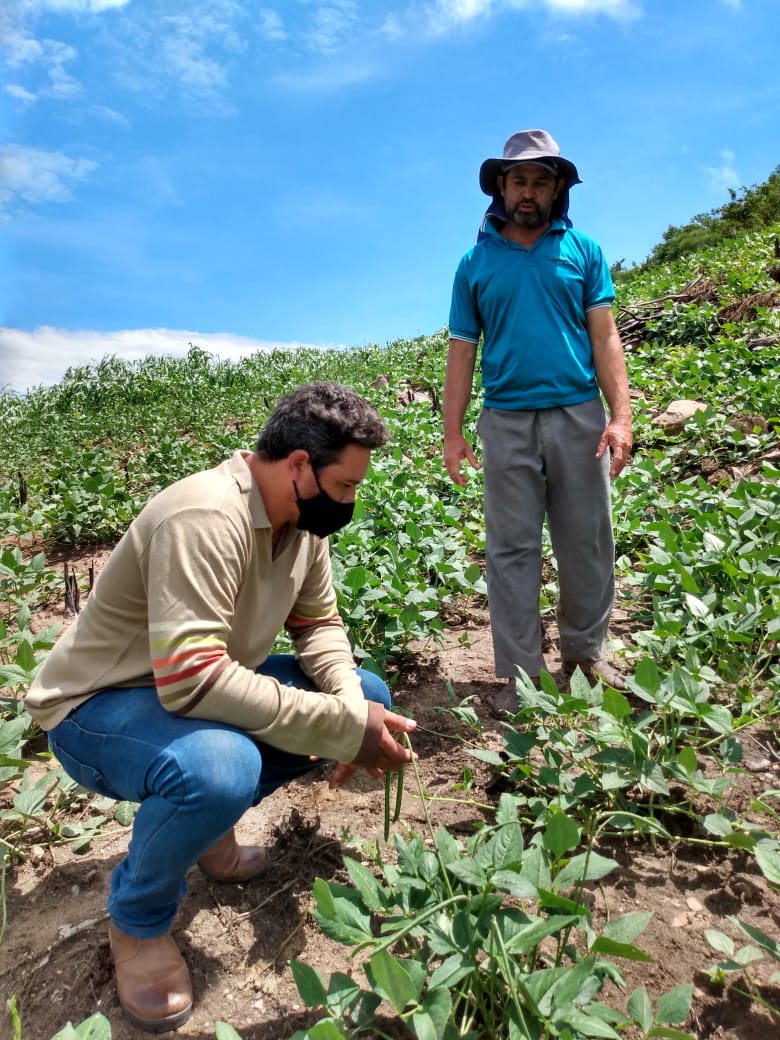 secretaria-de-agricultura-de-poco-dantas-transforma-a-vida-dos-produtores-rurais