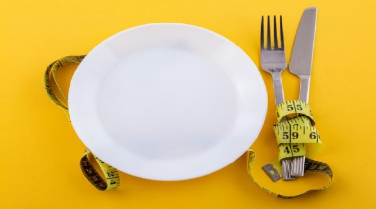 iniciar dieta com jejum potencializa perda de peso afirma pesquisa