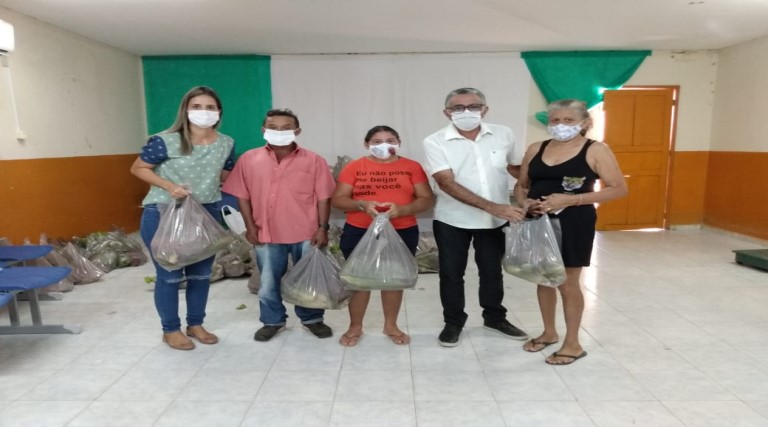 prefeitura realiza distribuicao de mais de 300kg de alimentos produzidos pelo paa emergencial 1