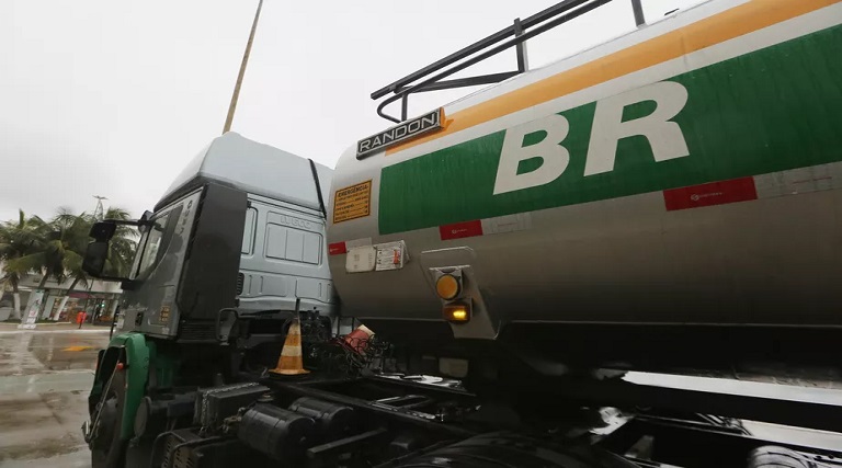 Delivery de gasolina? Nova forma de abastecimento promete baixar o preço dos combustíveis 1 delivery de gasolina nova forma de abastecimento promete baixar o preco dos combustiveis