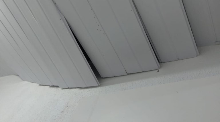 Forro de imóvel cai em Juazeiro do Norte dois dias após ser entregue por Jair Bolsonaro 1 forro de imovel cai em juazeiro do norte dois dias apos ser entregue por jair bolsonaro