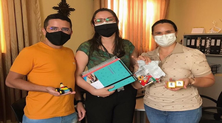 secretaria-de-educacao-recebe-visita-da-empresa-positivo-tecnologia