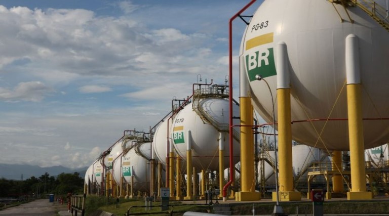 gasolina-e-gas-de-cozinha-sofrerao-novo-aumento-a-partir-deste-sabado-anuncia-petrobras