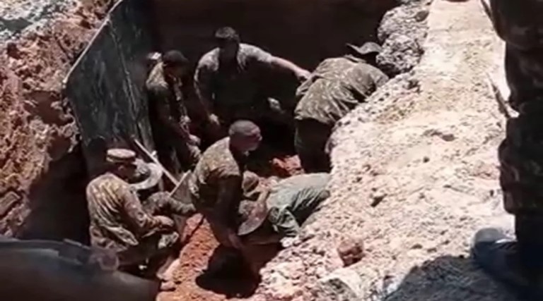 Trabalhador soterrado em obra de trecho da BR-230, em Cabedelo, PB, morre em hospital 1 trabalhador soterrado em obra de trecho da br 230 em cabedelo pb morre em hospital