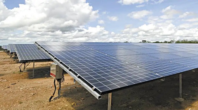 sertao da paraiba tem capacidade de gerar mais de dois mil e duzentos quilo watt por metro quadrado de energia solar