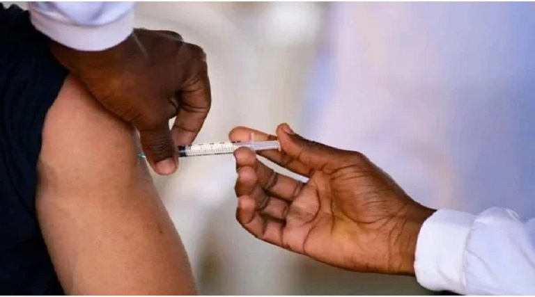 Anvisa autoriza Fiocruz a produzir vacina contra Covid 100% brasileira 1 anvisa autoriza fiocruz a produzir vacina contra covid 100 brasileira