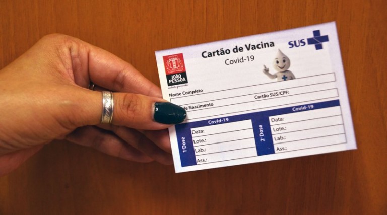 Homem é preso ao tentar roubar 500 cartões de vacina da Covid de USF em JP 1 homem e preso ao tentar roubar 500 cartoes de vacina da covid de usf em jp