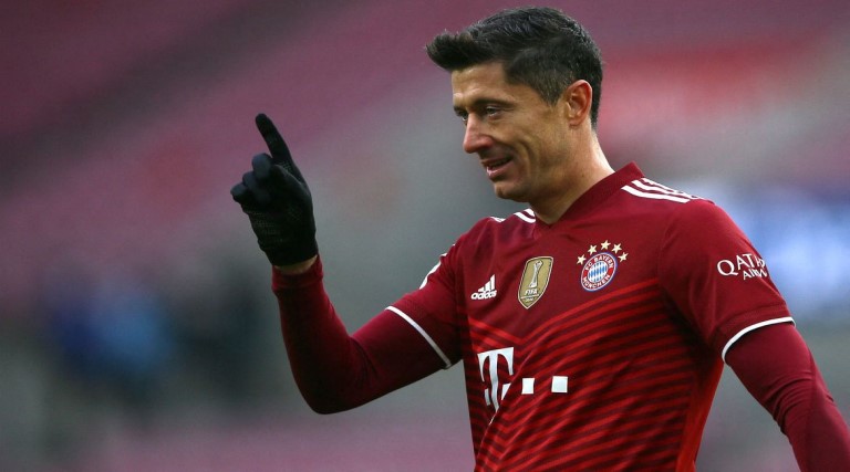 lewandowski e alexia putellas sao eleitos melhores jogadores do mundo