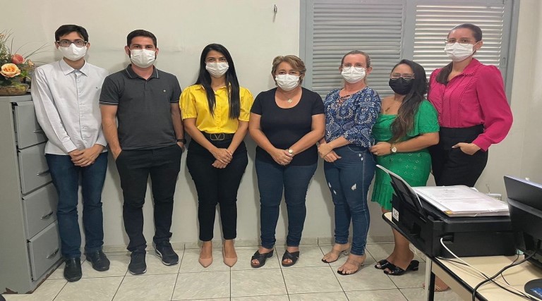 equipe-do-sebrae-sousa-e-casa-do-empreendedor-se-reune-com-prefeita-de-uirauna