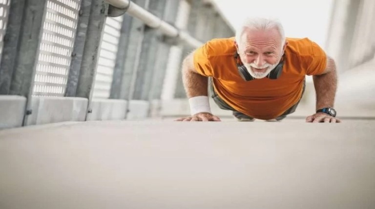 musculacao-e-mais-benefica-para-a-qualidade-do-sono-do-que-exercicios-aerobicos