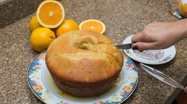 pratica receita de bolo de laranja super fofinho