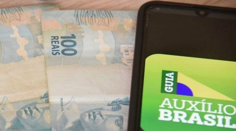 Auxílio Brasil: benefícios de abril começam a ser pagos nesta semana 1 auxilio brasil beneficios de abril comecam a ser pagos nesta semana