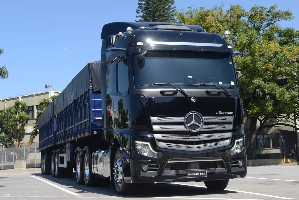 actros 2