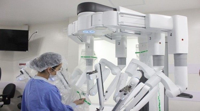 Robô de R$ 7 milhões chega a hospital municipal de SP para cirurgia bariátrica e de câncer 1 robo de r 7 milhoes chega a hospital municipal de sp para cirurgia bariatrica e de cancer