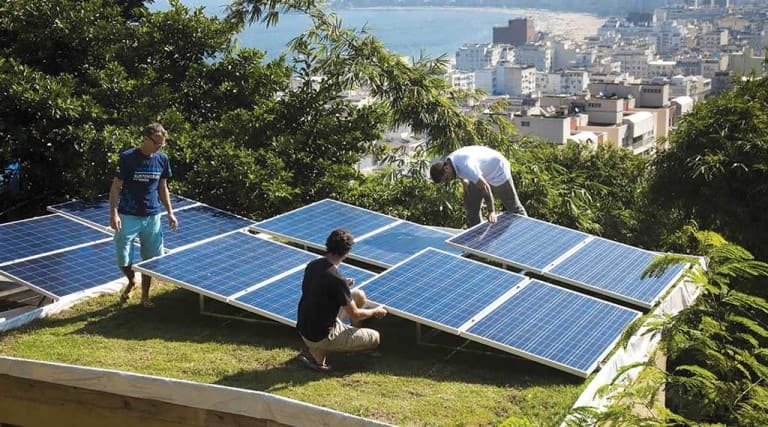 a energia solar virou coqueluche nas moradias e empresas brasileiras