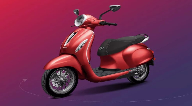prestes-a-estrear-no-brasil-indiana-bajaj-tem-scooter-eletrica-que-roda-90-km-sem-recarregar
