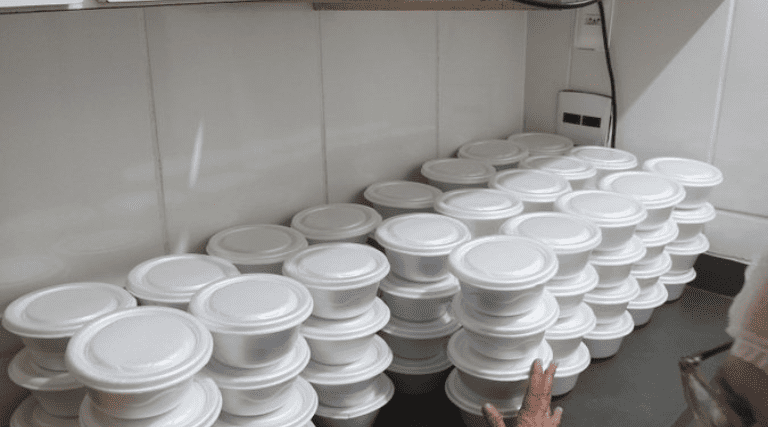 123 dias desempregado, 123 marmitas para pessoas com fome. Ex-desempregado cumpre promessa 1 123 dias desempregado 123 marmitas para pessoas com fome ex desempregado cumpre promessa