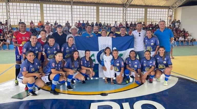 o time desportiva uirauna participou do campeonato paraibano de futsal adulto feminino