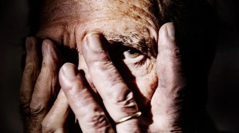 veja-6-sinais-de-que-seu-pai-pode-estar-passando-por-uma-depressao