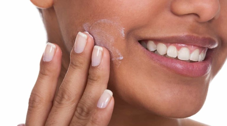 cancer-de-pele-que-atinge-mais-negros-nao-pode-ser-prevenido-com-filtro-solar