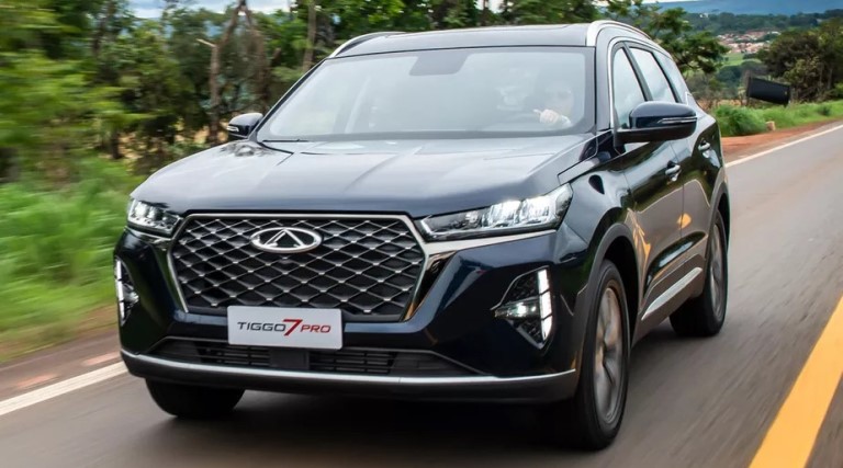 caoa-chery-tiggo-7-pro-dirige-e-freia-sozinho-em-nova-versao-com-preco-de-r-200-mil