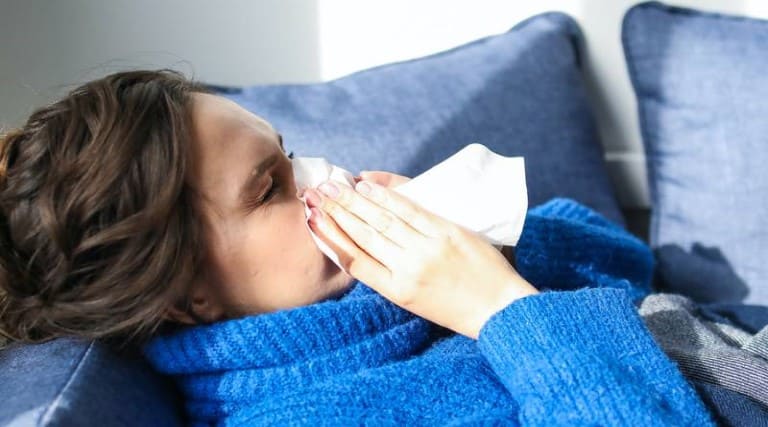 conheca 4 tipos de nebulizacao caseira para ajudar com a sinusite