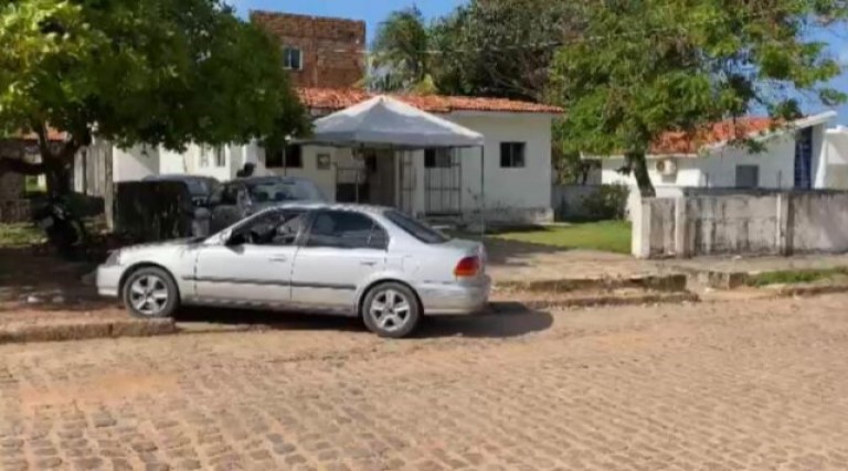 Criança de 4 anos morre afogada enquanto tomava banho de piscina, na Paraíba 1 crianca de 4 anos morre afogada enquanto tomava banho de piscina na paraiba