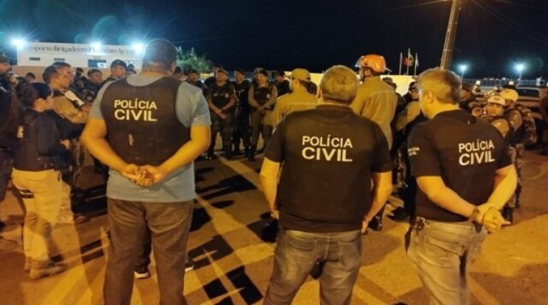 Mais de 20 pessoas são presas suspeitas de execução, tráfico e roubos em Patos e mais quatro municípios do Sertão 1 mais de 20 pessoas sao presas suspeitas de execucao trafico e roubos em patos e mais quatro municipios do sertao