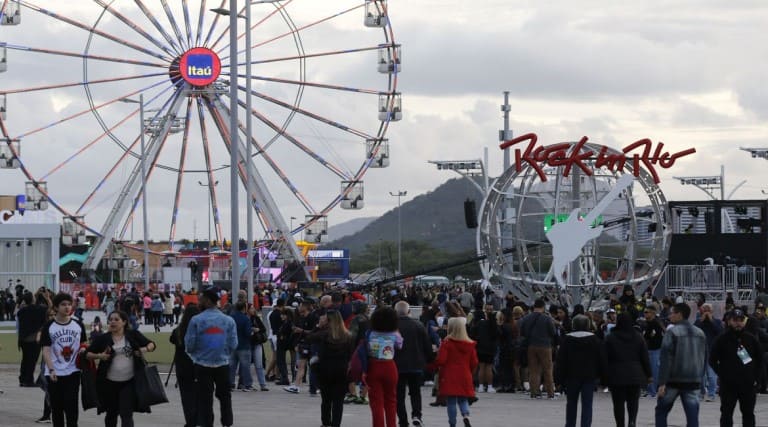 rock in rio comeca hoje com tradicional dia do metal