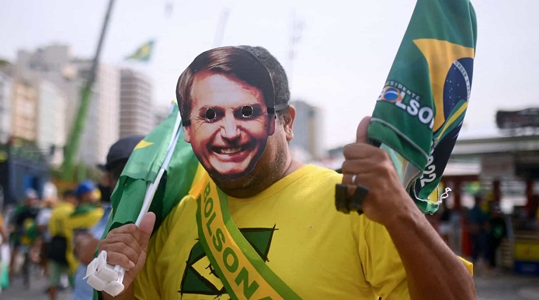 Bolsonaro convoca apoiadores a ficarem nas seções eleitorais durante apuração 1 bolsonaro convoca apoiadores a ficarem nas secoes eleitorais durante apuracao