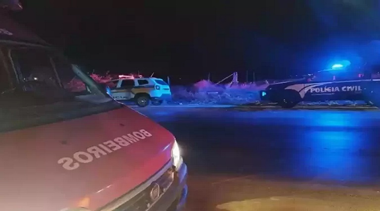 Médico tem braço amputado em colisão e pede que testemunha faça torniquete 1 medico tem braco amputado em colisao e pede que testemunha faca torniquete