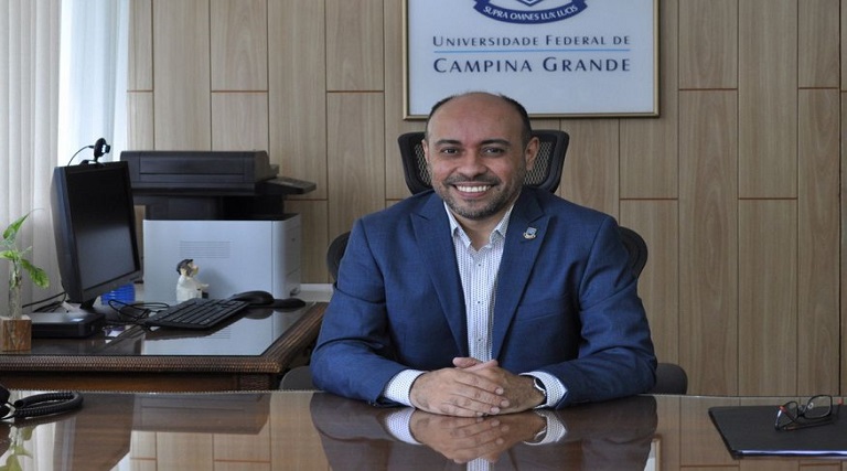 Reitor da UFCG diz que situação é "gravíssíma" e cortes do MEC já chegaram a quase R$ 9 milhões este ano 1 reitor da ufcg diz que situacao e gravissima e cortes do mec ja chegaram a quase r 9 milhoes este ano