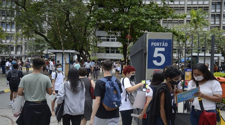 a poucos dias do enem a dica e desacelerar