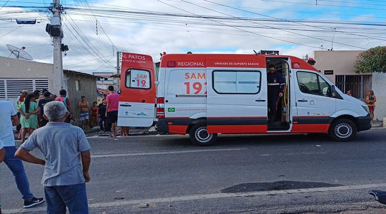 Briga com facas entre irmãos deixa dois feridos 1 briga com facas entre irmaos deixa dois feridos