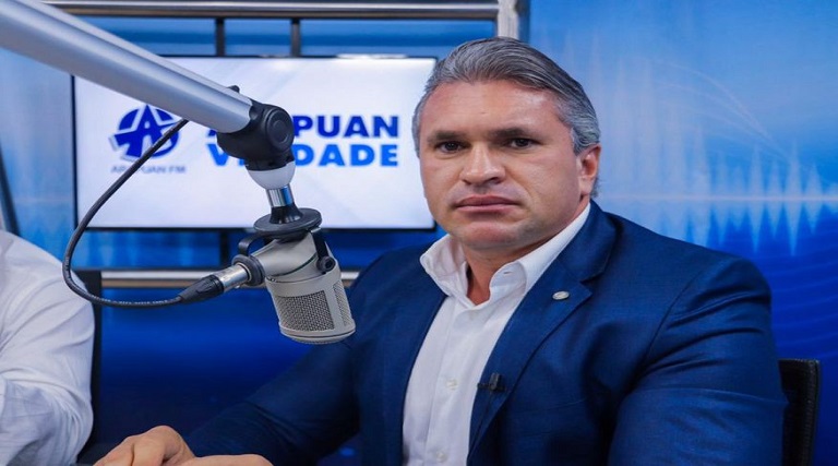 Julian Lemos diz que Bolsonaro batia em Michelle: "ele deu uns tapas nela dentro de casa" 1 julian lemos diz que bolsonaro batia em michelle ele deu uns tapas nela dentro de casa