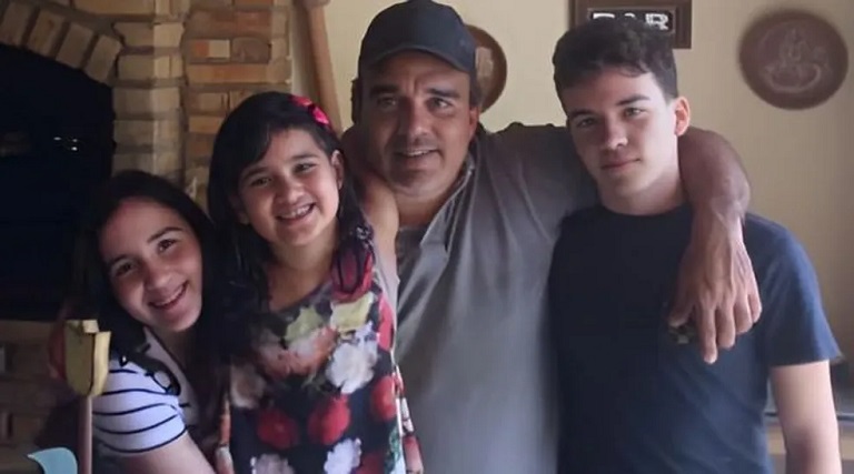 'Perdi meus três filhos para o câncer por causa de uma síndrome hereditária e hoje luto contra a doença' 1 perdi meus tres filhos para o cancer por causa de uma sindrome hereditaria e hoje luto contra a doenca