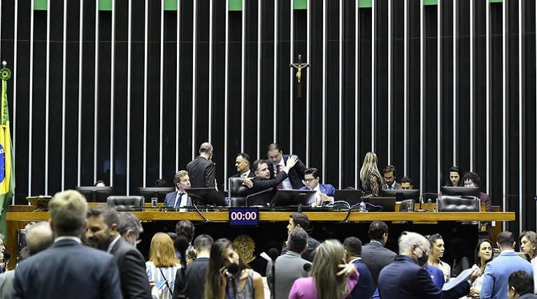 Congresso pede ao STF que anule suspensão do piso da enfermagem 1 congresso pede ao stf que anule suspensao do piso da enfermagem