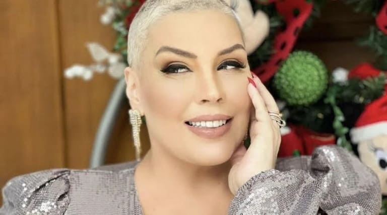 Simony comemora fim da luta contra o câncer: "Muito sofrimento e dor" 1 simony comemora fim da luta contra o cancer muito sofrimento e dor