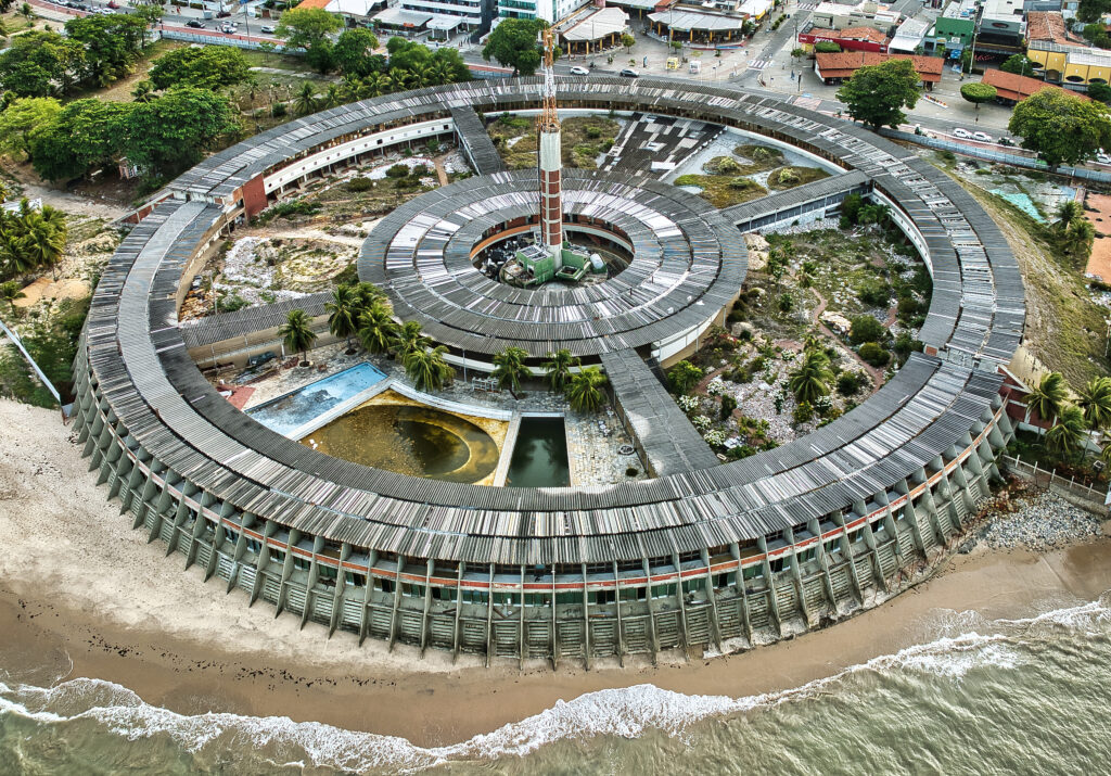 Vídeo: S.O.S Hotel Tambaú - Cenário de Guerra! 3 2