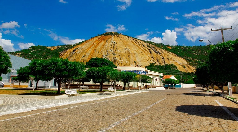 Cantada por Zé Ramalho, Pedra da Turmalina, em Brejo do Cruz, vira patrimônio cultural, histórico e turístico da Paraíba 1 cantada por ze ramalho pedra da turmalina em brejo do cruz vira patrimonio cultural historico e turistico da paraiba