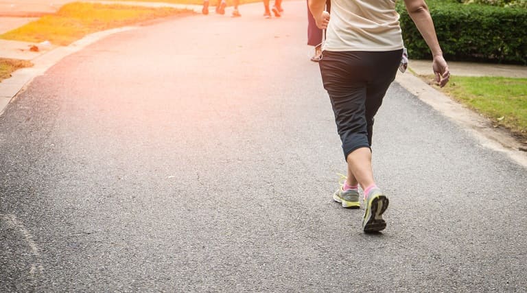 cinco dicas para conseguir perder mais peso durante uma caminhada