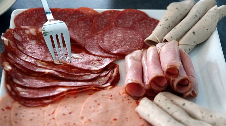 da-carne-a-cerveja-compostos-causadores-de-cancer-foram-encontrados-em-alimentos-do-dia-a-dia-alerta-agencia-europeia