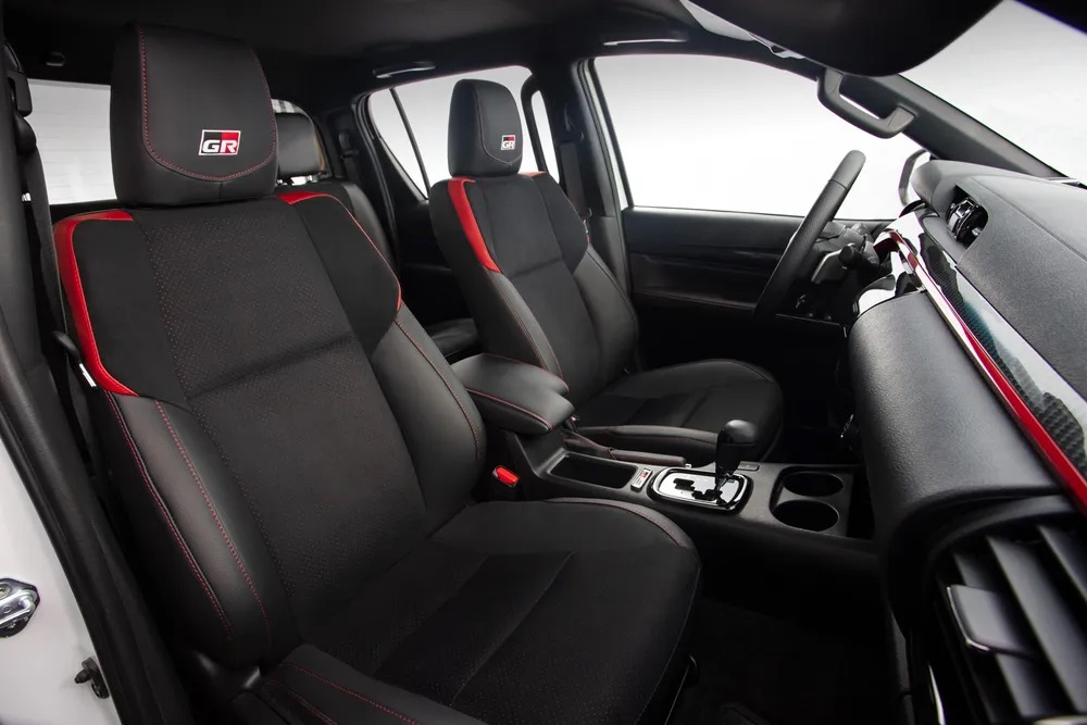 Toyota Hilux GR-Sport 2023 fica mais invocada, robusta e cara 6 hilux gr sport 09