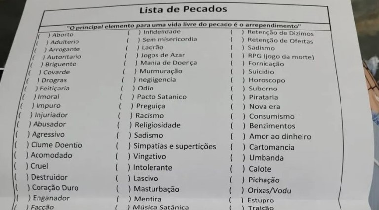 lista de pecados retiro de igreja evangelica pede que jovens marquem pecados que eles cometeram de homosexualismo a jogos de rpg